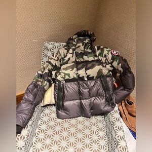 canada goose friend and fimaly sale.New！！！！